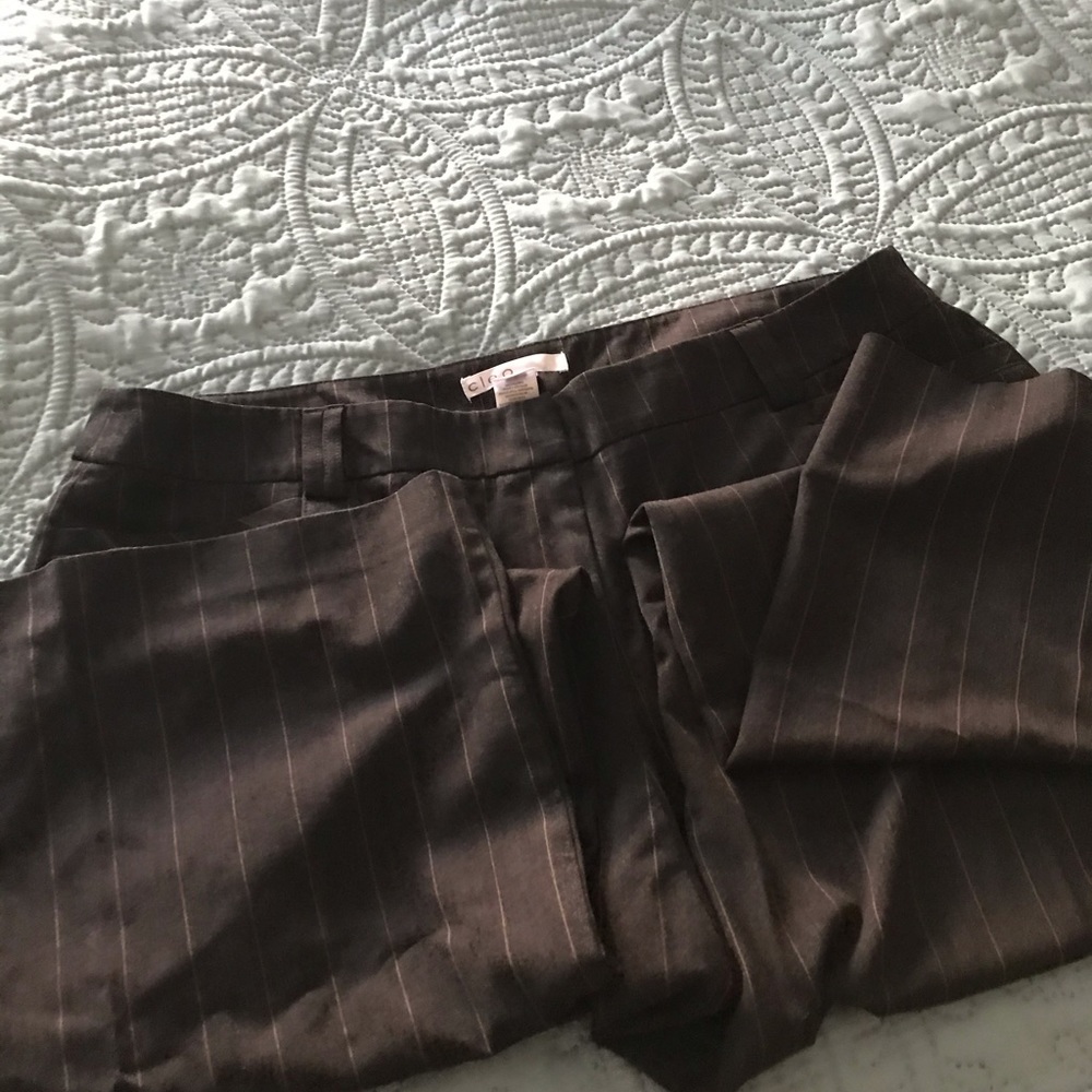 Slacks. - Picture 3 of 4